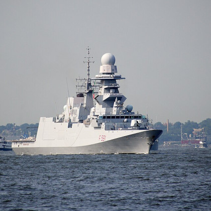 fregata Virginio Fasan, ki jo je italija poslala v zaščito fregate