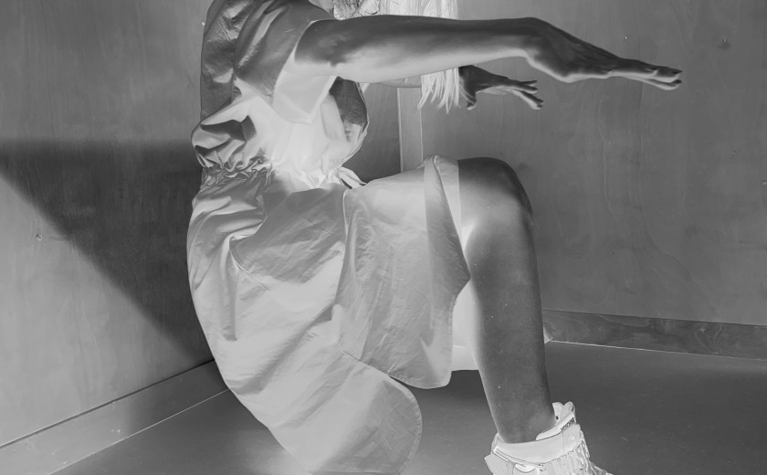 Loula Yorke: Volta